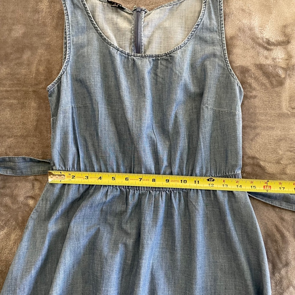 Talbots Denim Dress Women Size 4 Blue Sleeveless Chambray Tassel Belt Ruffle Hem - Picture 8 of 9